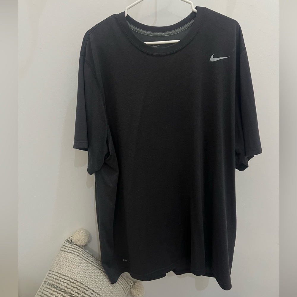 Men’s Nike Dri Fit Tee Shirt